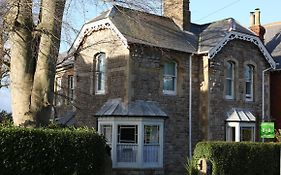 Brookshill House B & B